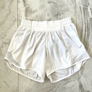 Lululemon Hotty Hot Low-Rise Lined Short 4" Size 0 White